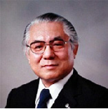 4代目理事長 医学博士 河野稔